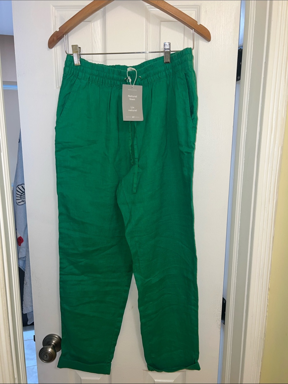H&M women’s Green Linen Blend Drawstring Pants